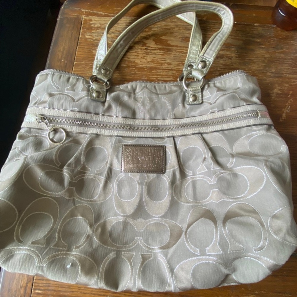 Coach Signature Logo Poppy Lurex Glam Gray/Silver Canvas Purse 15389